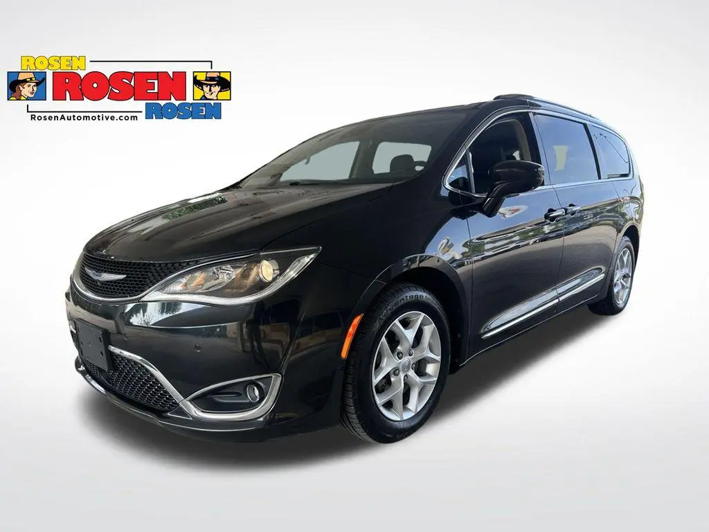 2017 Chrysler Pacifica Touring L Plus