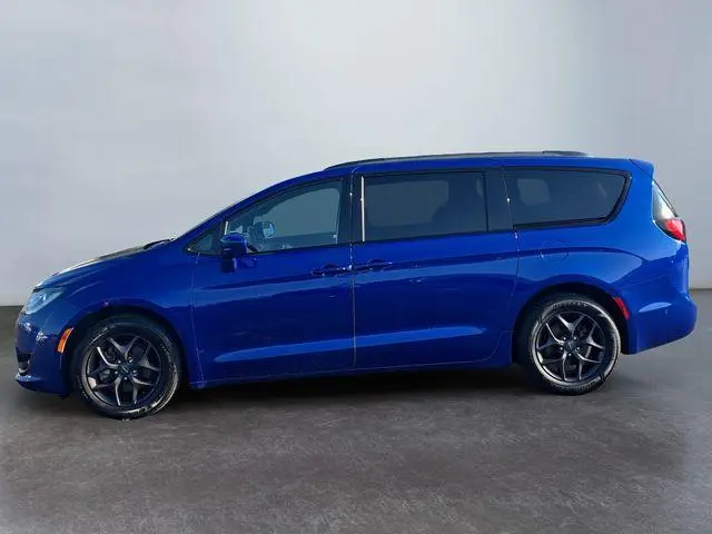 2020 Chrysler Pacifica Touring L Plus