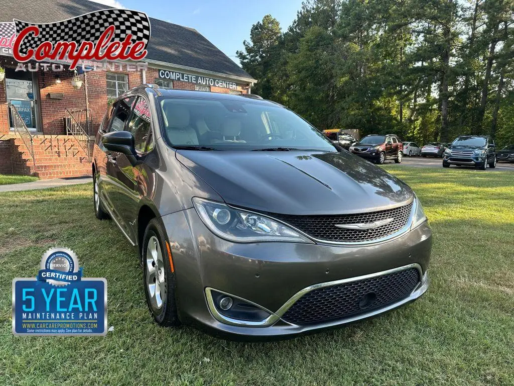 2017 Chrysler Pacifica Touring L Plus