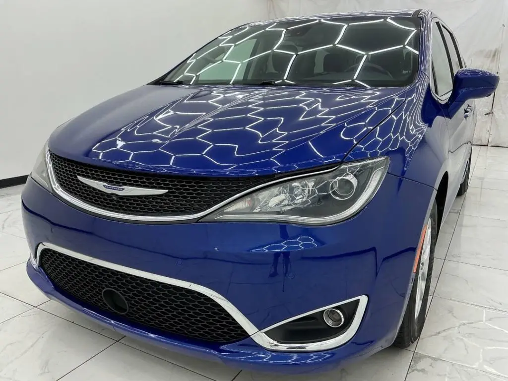 2020 Chrysler Pacifica Touring