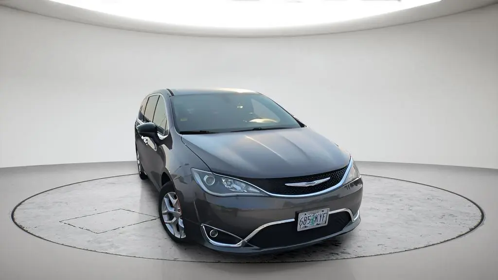 2018 Chrysler Pacifica Touring Plus