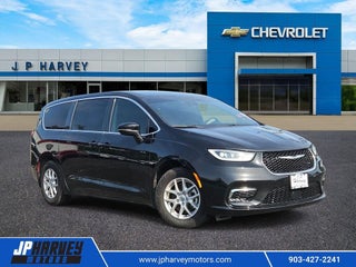 2023 Chrysler Pacifica Touring