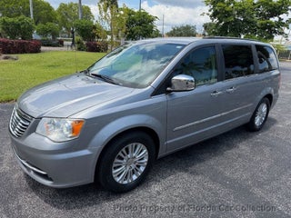 2013 Chrysler Town and Country Limited