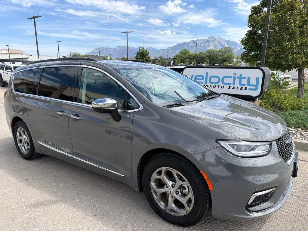 2023 Chrysler Pacifica Limited