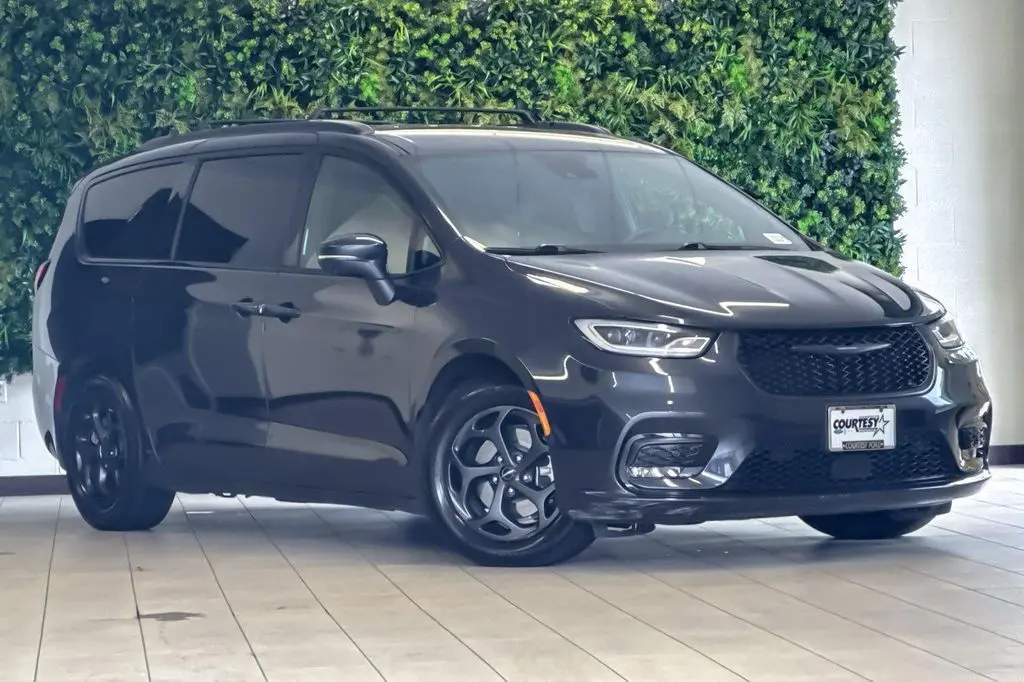 2021 Chrysler Pacifica Touring L
