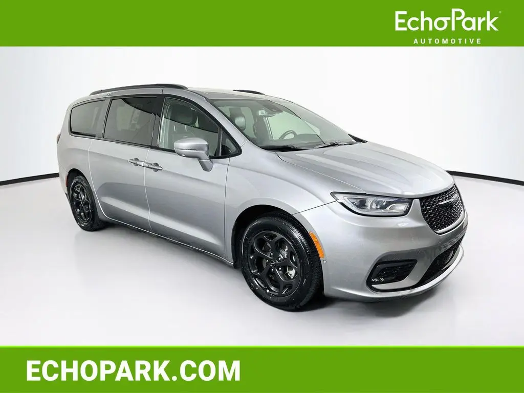2021 Chrysler Pacifica Touring L