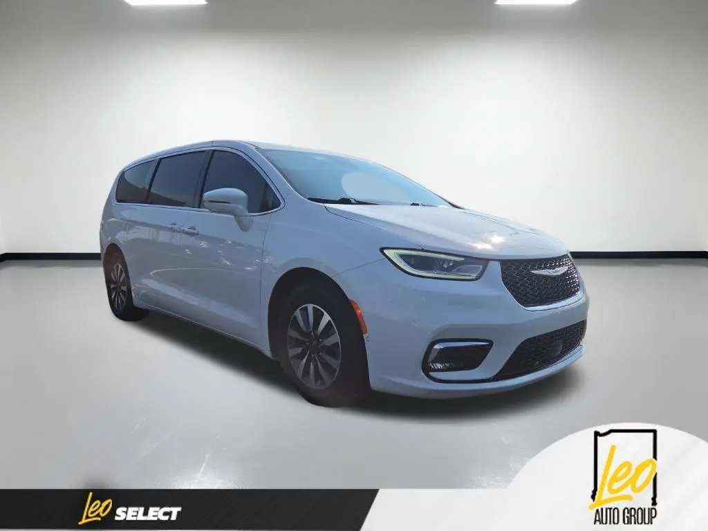 2022 Chrysler Pacifica Touring L