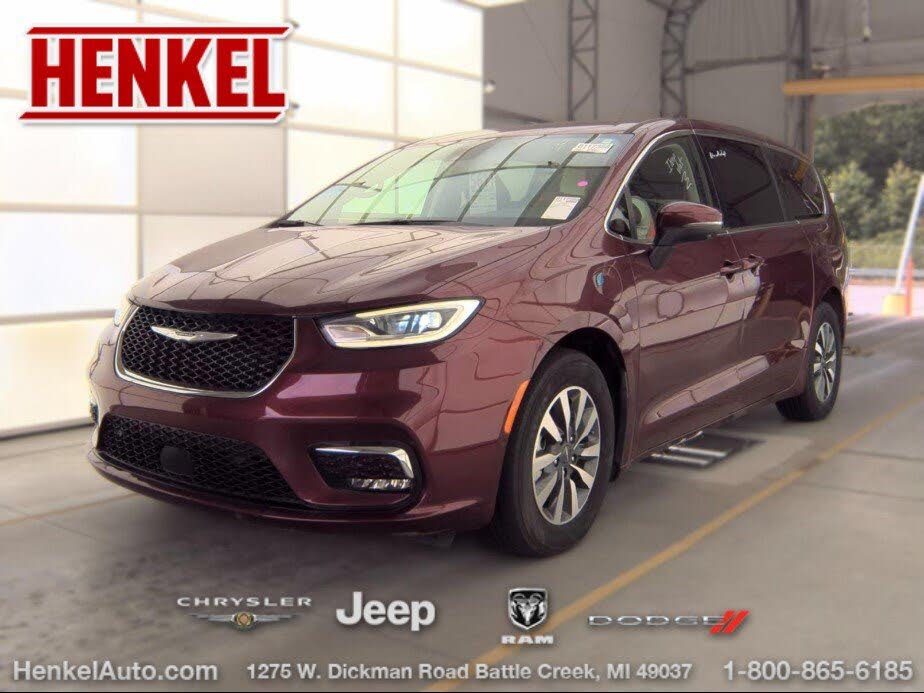 2023 Chrysler Pacifica Touring L