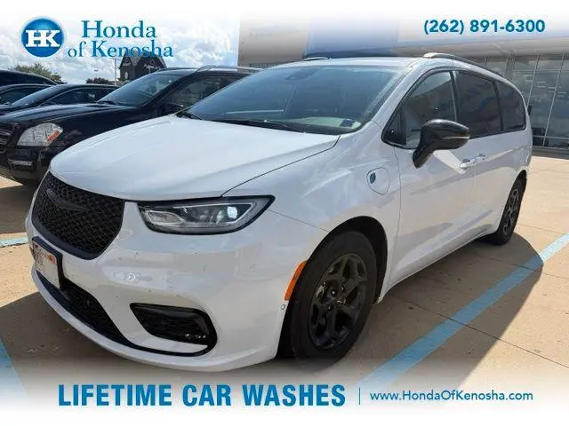 2024 Chrysler Pacifica Select