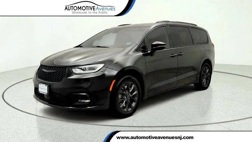 2021 Chrysler Pacifica Touring L