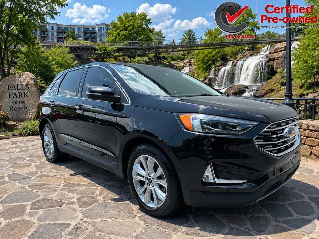 2022 Ford Edge Titanium