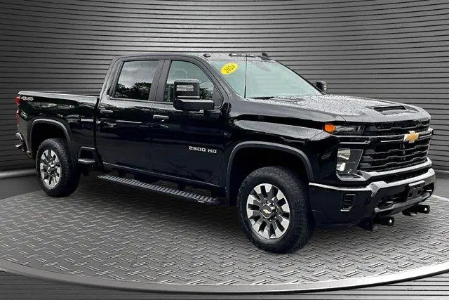 2024 Chevrolet Silverado 2500HD Custom