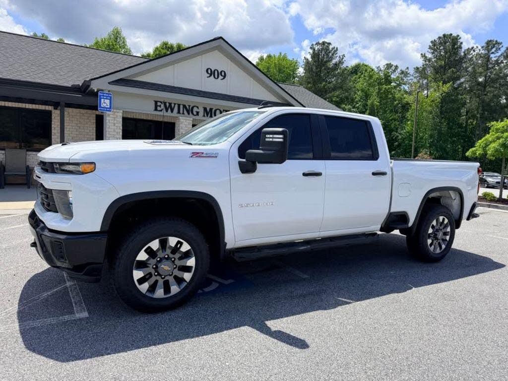 2024 Chevrolet Silverado 2500HD Custom