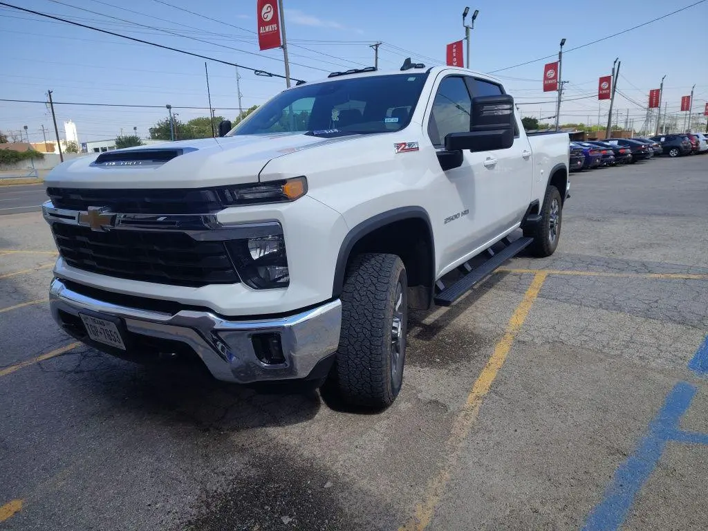 2024 Chevrolet Silverado 2500HD LT