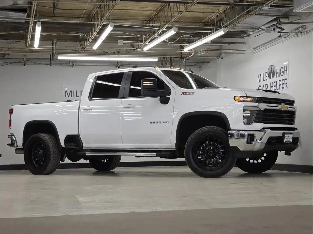 2024 Chevrolet Silverado 2500HD LT