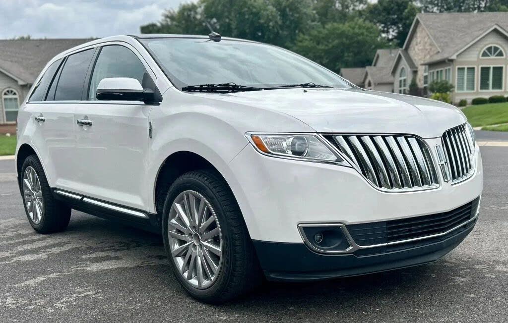 2013 Lincoln MKX Base