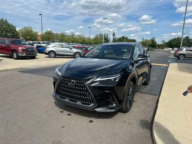 2025 Lexus NX 350h Base