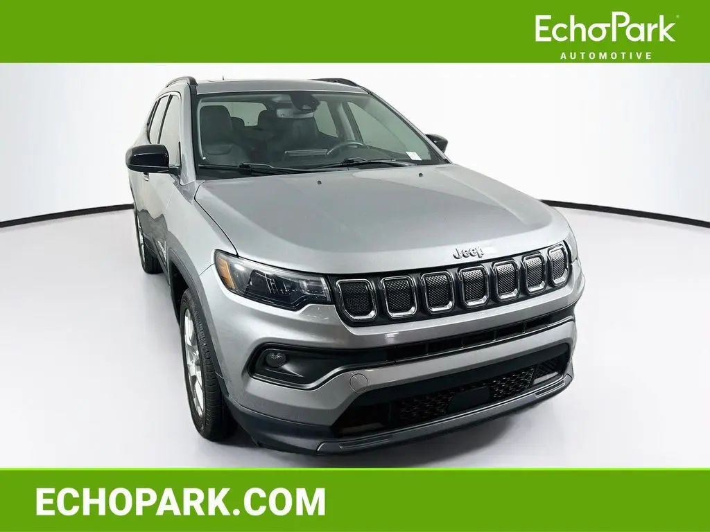 2022 Jeep Compass Latitude Lux