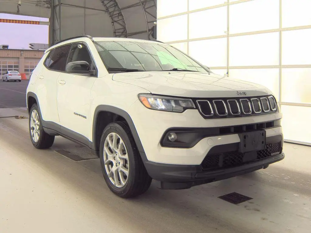 2022 Jeep Compass Latitude Lux