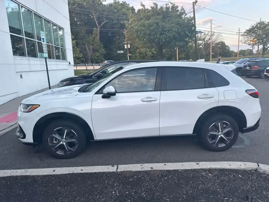 2024 Honda HR-V EX-L