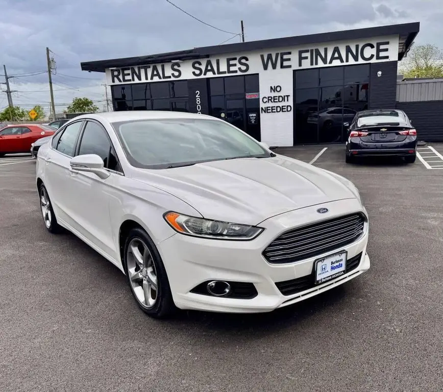 2013 Ford Fusion SE