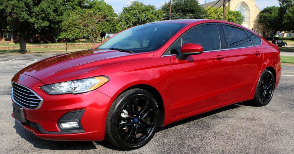2020 Ford Fusion SE