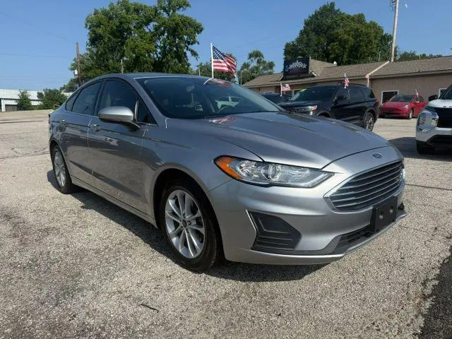 2020 Ford Fusion SE
