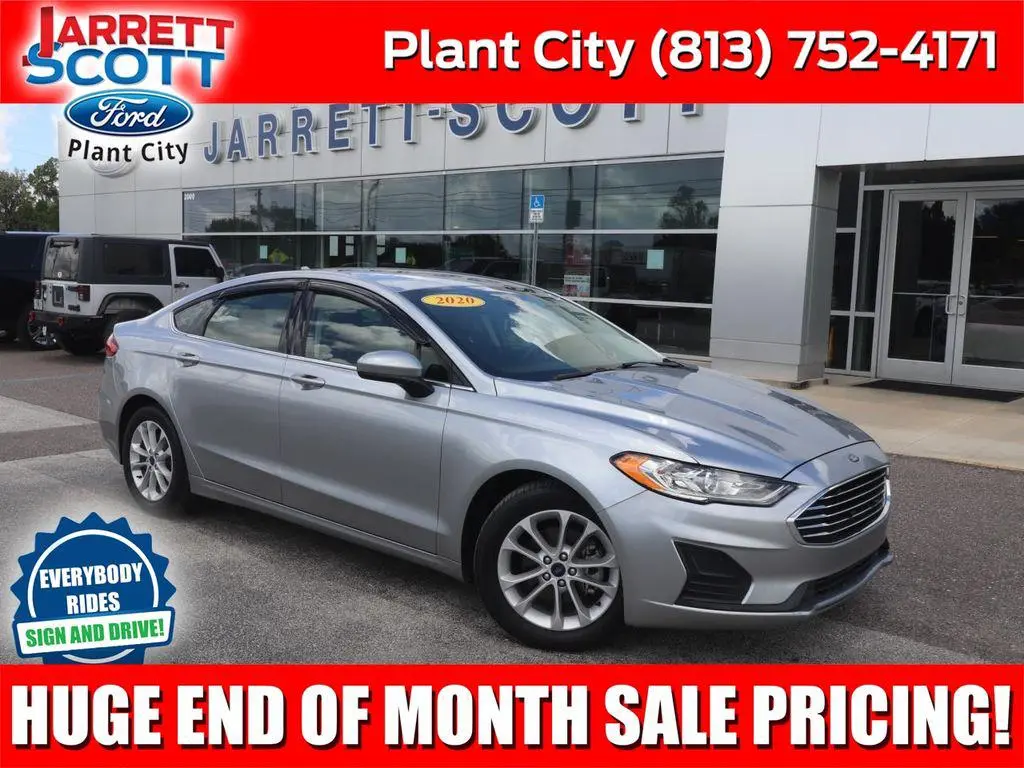 2020 Ford Fusion SE