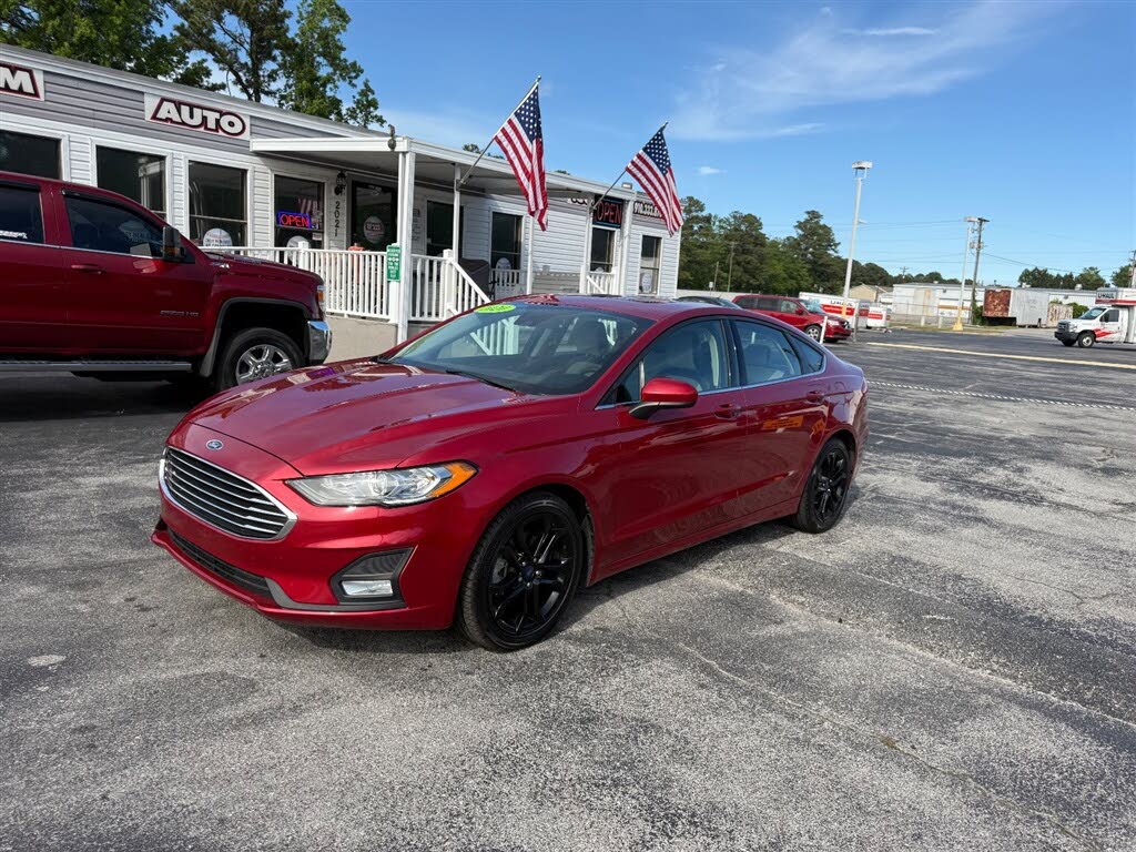 2020 Ford Fusion SE
