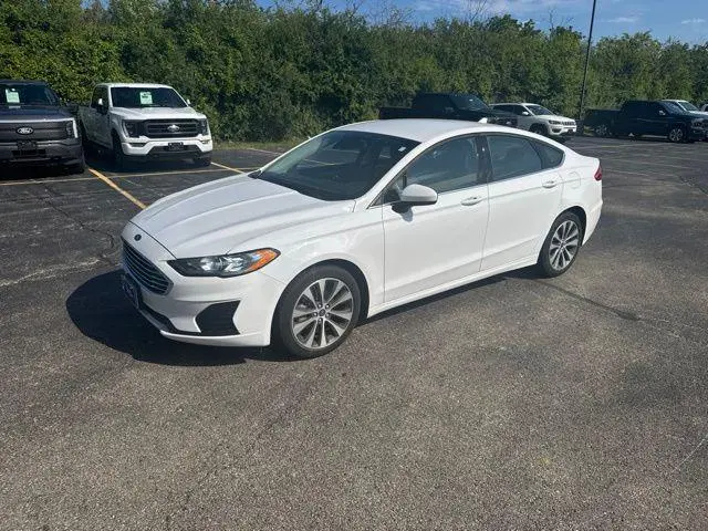 2020 Ford Fusion SE