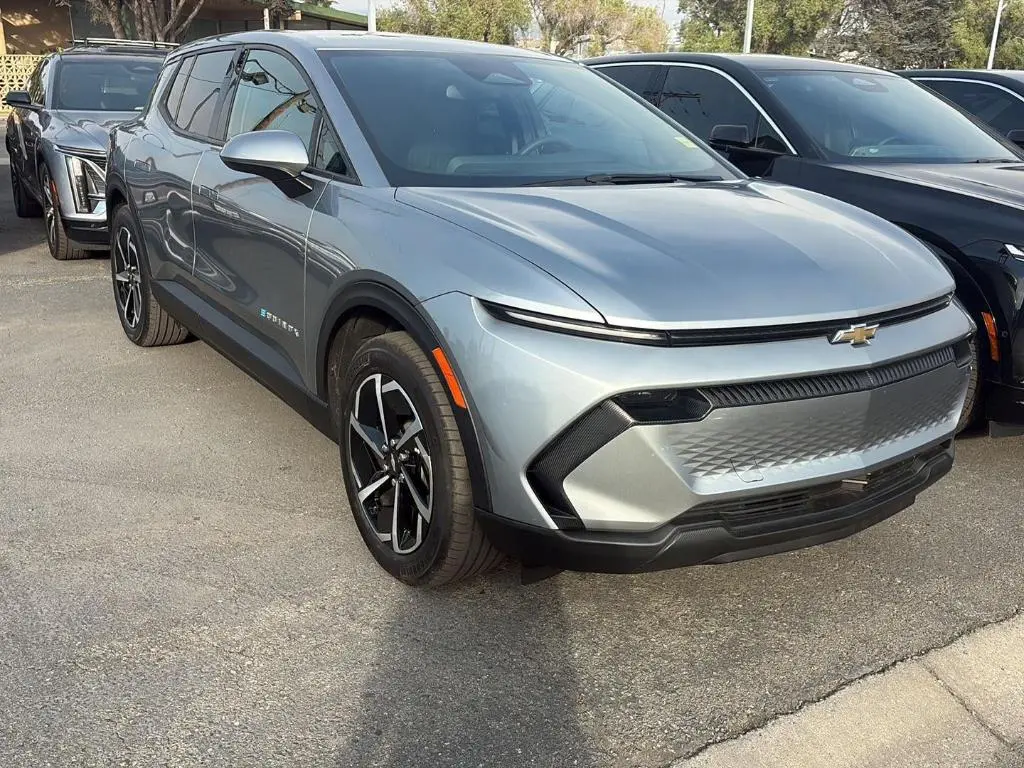 2025 Chevrolet Equinox EV LT