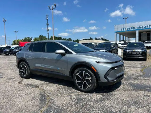 2026 Chevrolet Equinox EV LT 1