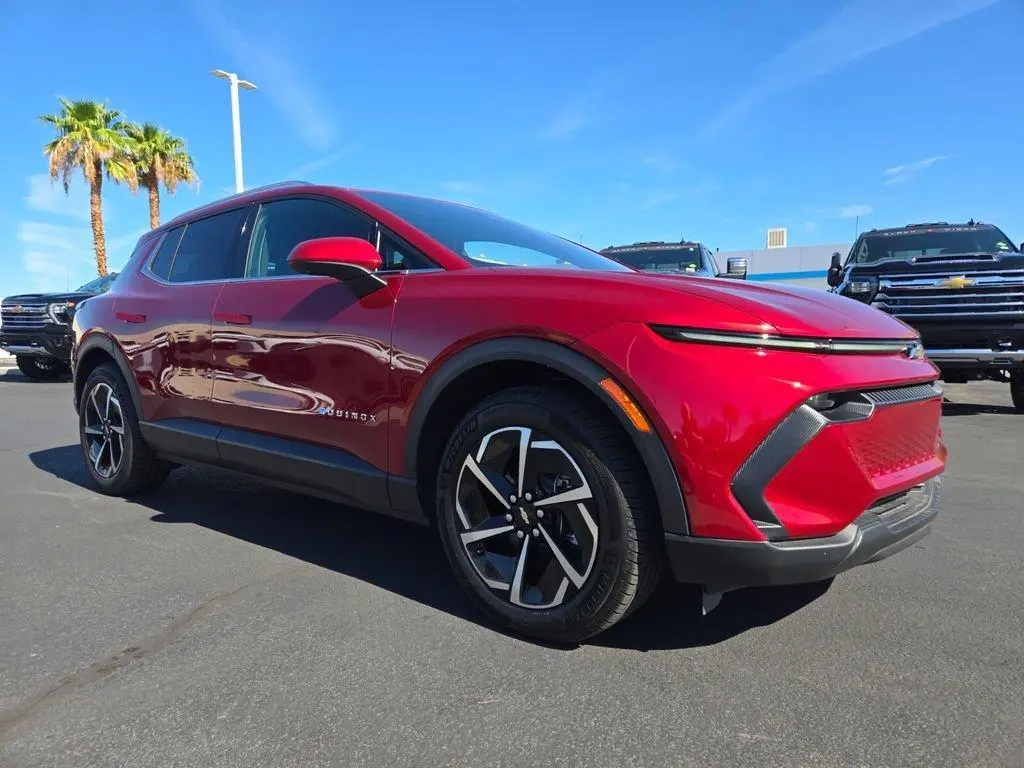 2026 Chevrolet Equinox EV LT 2