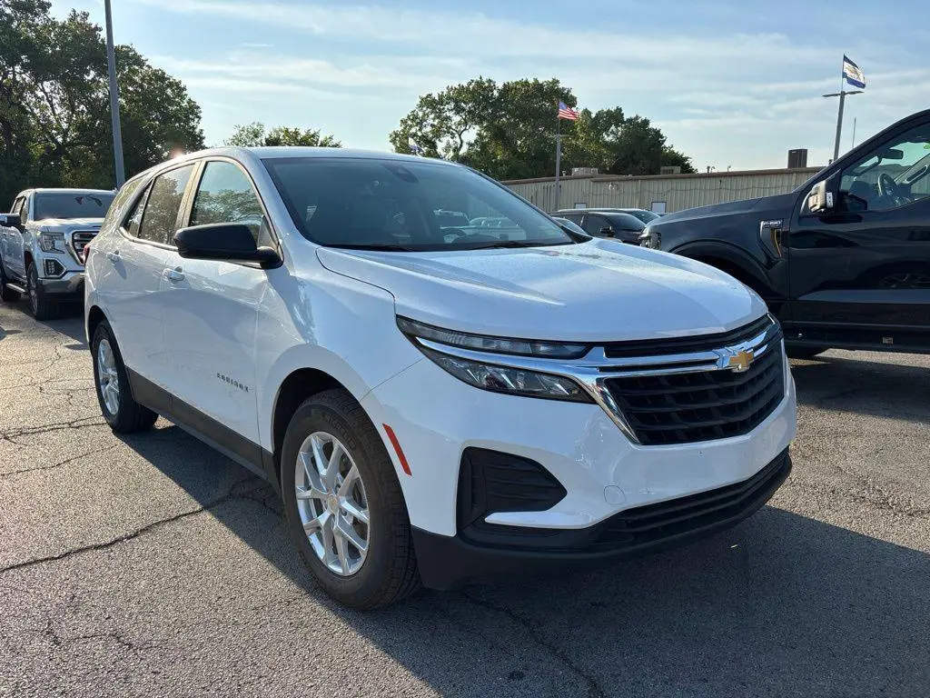 2024 Chevrolet Equinox LS
