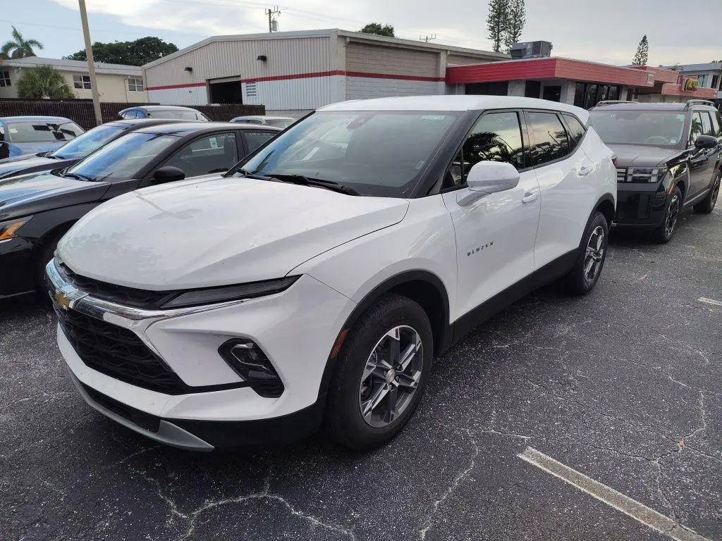 2025 Chevrolet Blazer LT