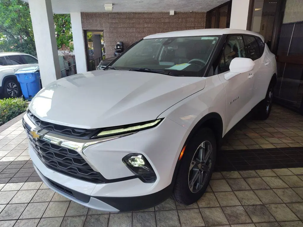 2025 Chevrolet Blazer LT