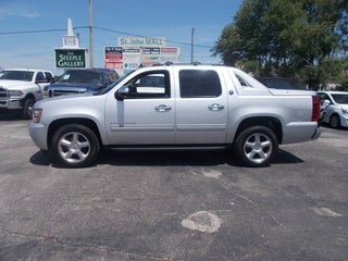 2013 Chevrolet Avalanche LS