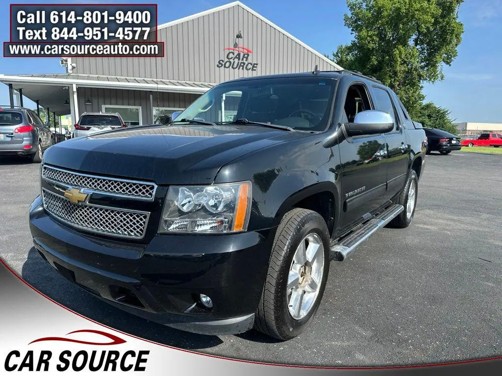 2013 Chevrolet Avalanche LS