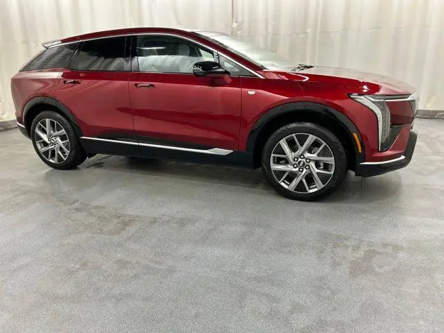 2026 Cadillac OPTIQ Luxury