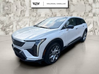 2025 Cadillac OPTIQ Luxury 1