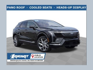 2025 Cadillac OPTIQ Luxury 2