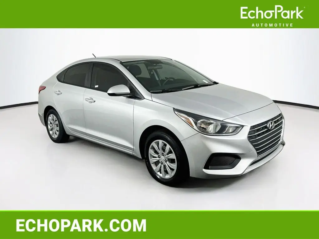 2022 Hyundai Accent SE