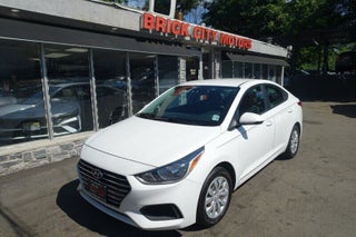 2022 Hyundai Accent SE