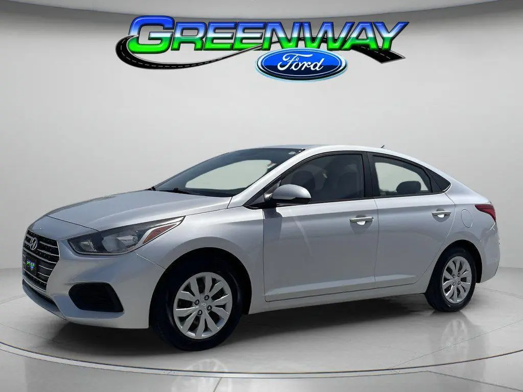 2020 Hyundai Accent SE