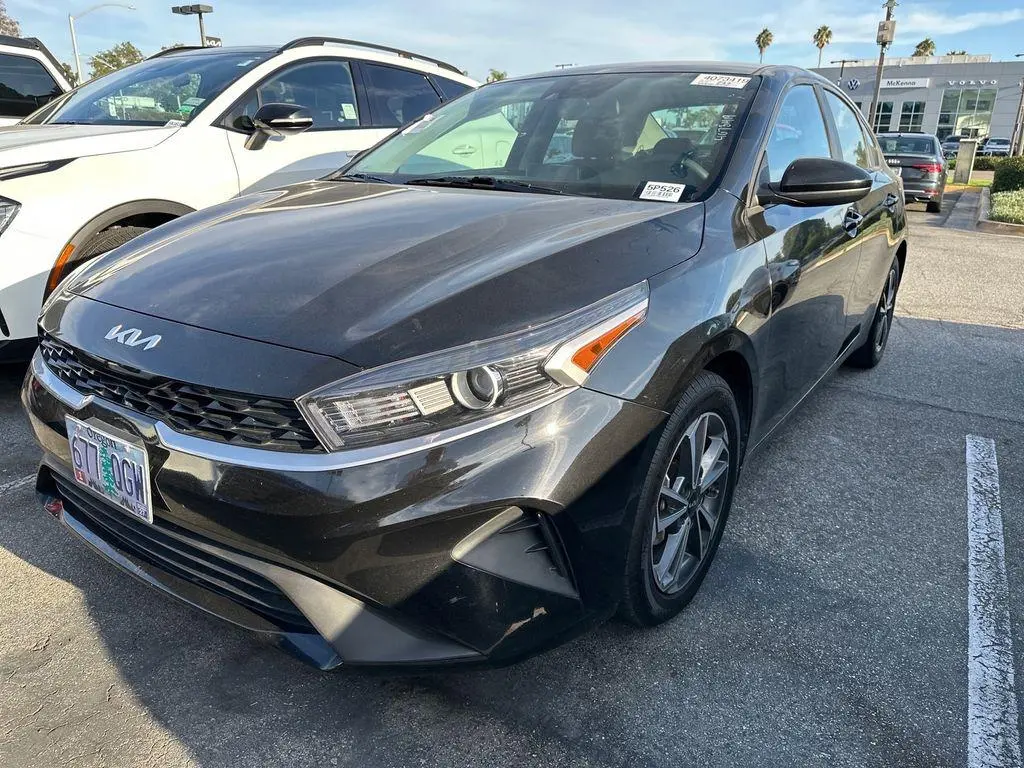 2023 Kia Forte LXS