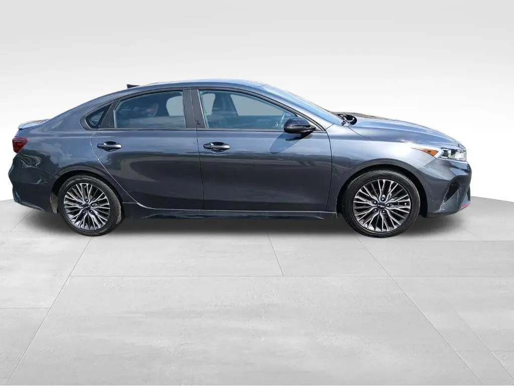2023 Kia Forte GT-Line Auto