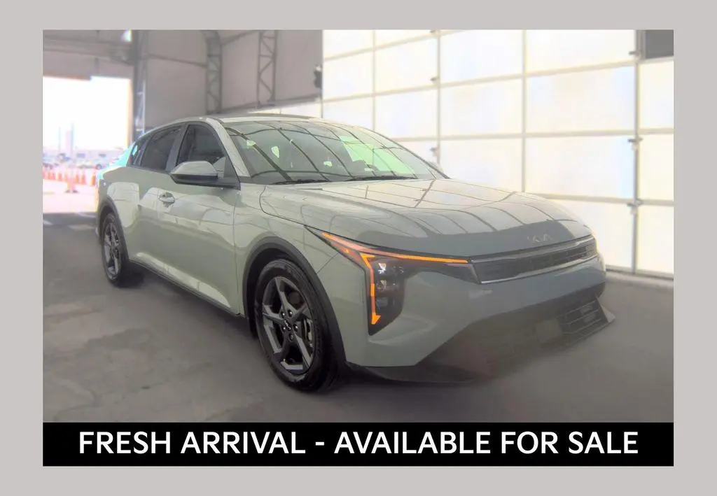 2025 Kia K4 LXS