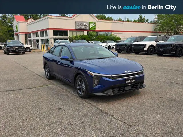 2026 Kia K4 LXS