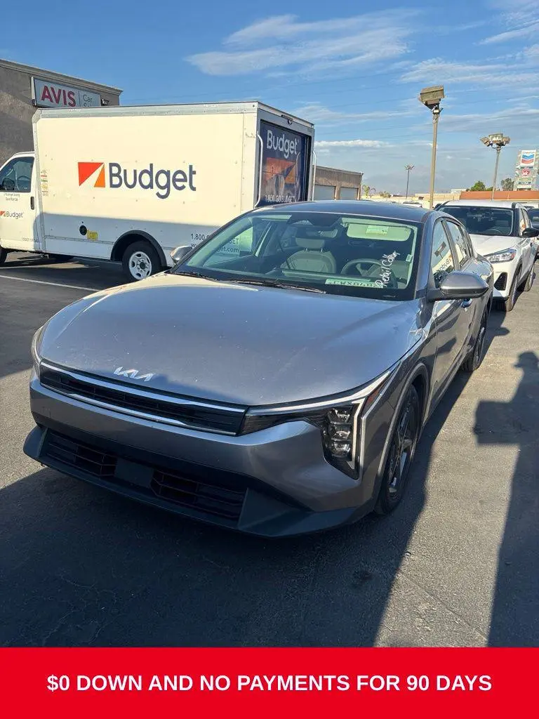 2025 Kia K4 LXS