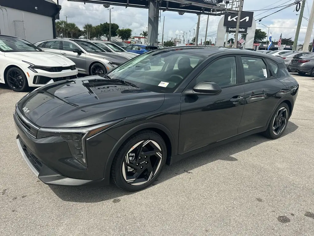2026 Kia K4 EX